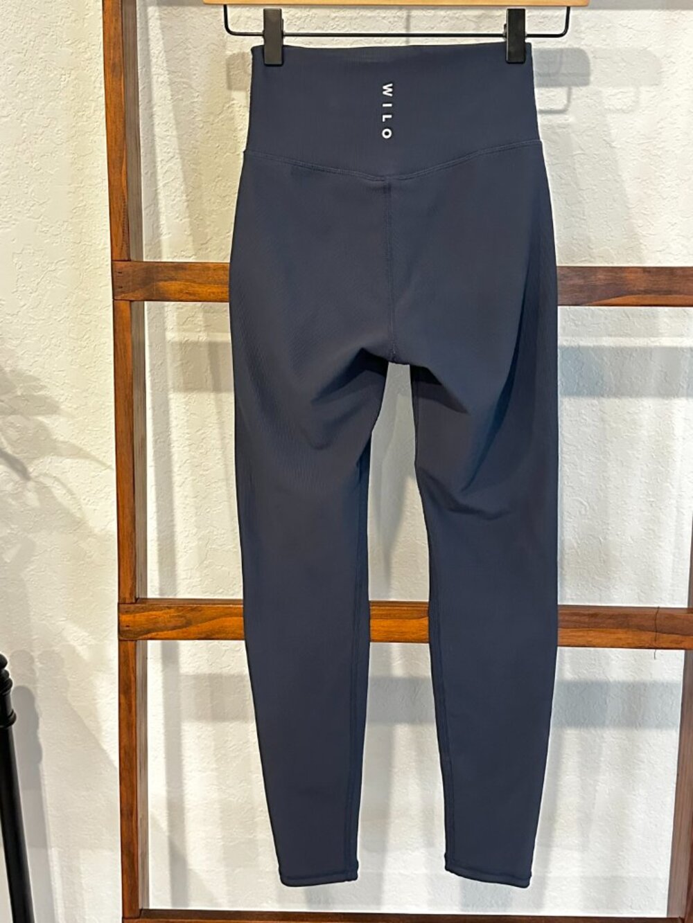 Wilo The Label Navy Ribbed High Rise Crop Leggings XS - Picture 3 of 8